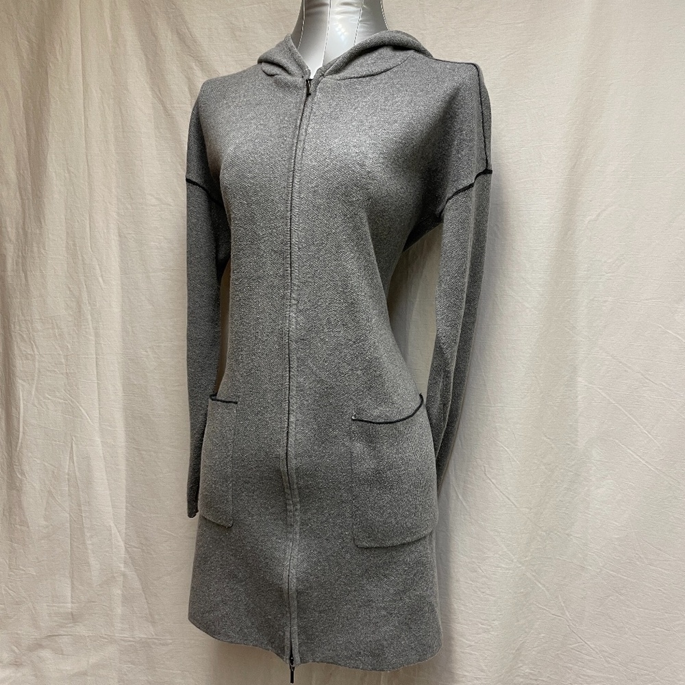 Tahari Long Knit Hoodie - Medium